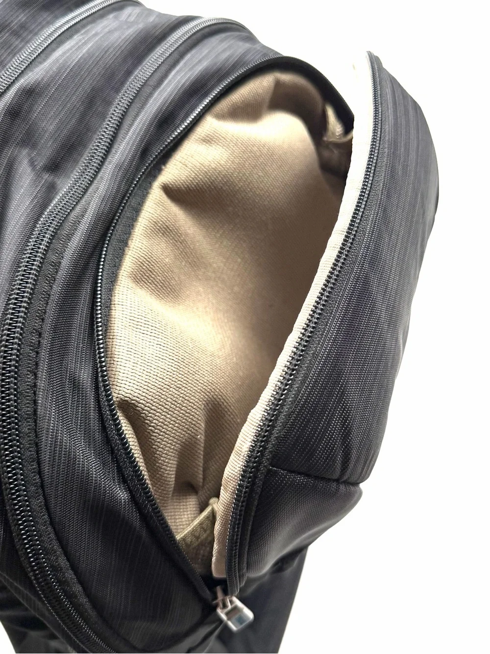 Thule Construct 28L Black Laptop Backpack Travel Work Commuter Bag